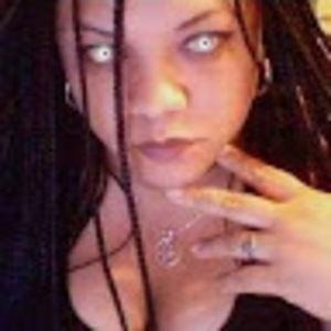 Meet your Posher, Gio